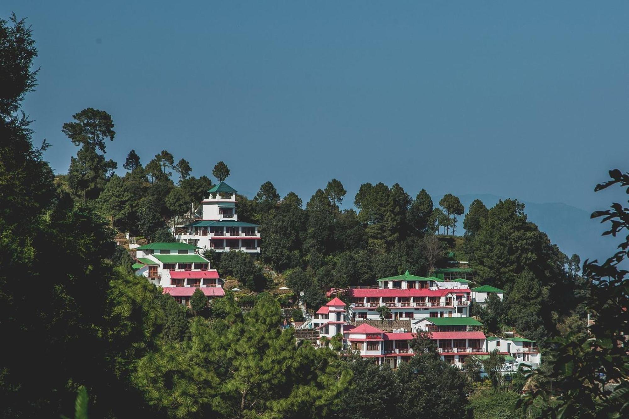 Blue Pine Resort Lansdowne Exterior foto